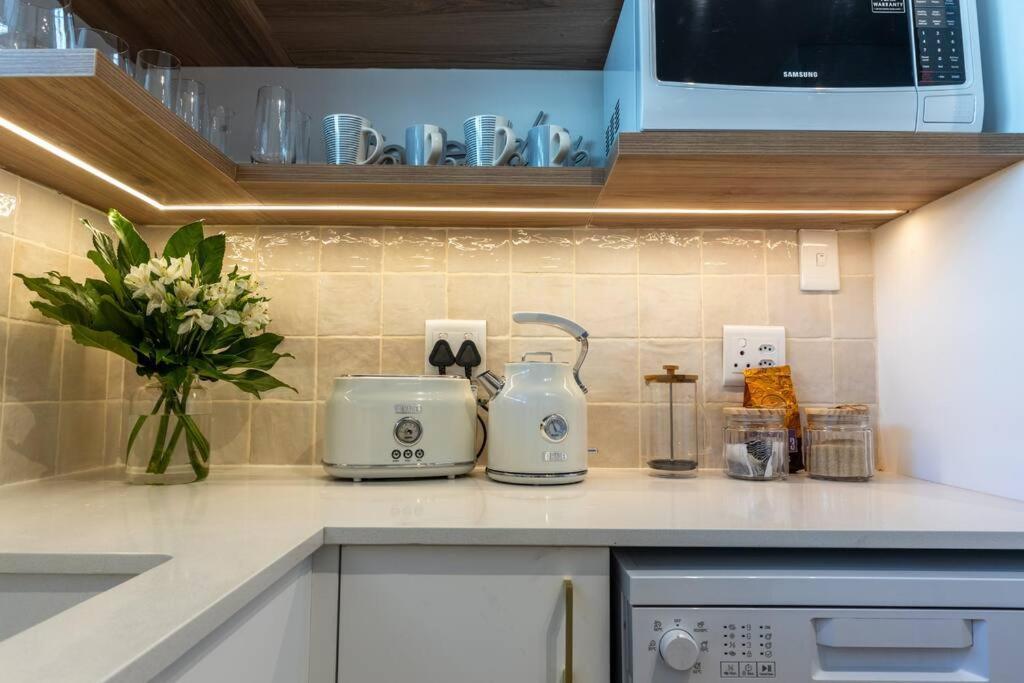Greenpoint Emerald كيب تاون المظهر الخارجي الصورة